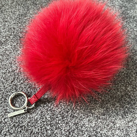 Fendi “L” bag charm keychain - Picture 5 of 8